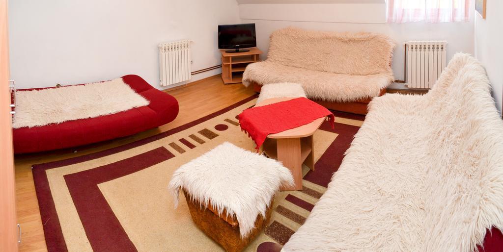 Apartments Ogorjelica 亚霍里纳 外观 照片